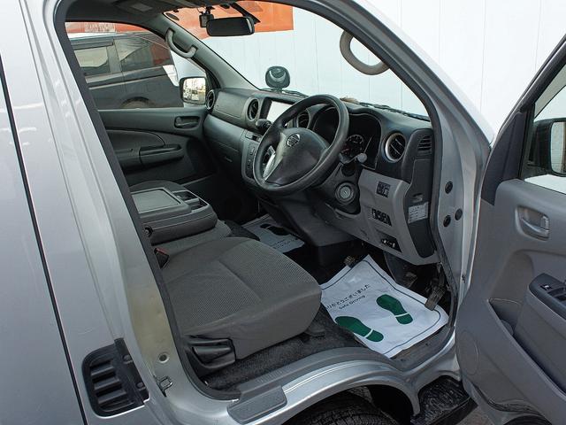 NV350キャラバンバン ロングDXターボ 4WD ナビTV キーレス 切替4WD パワーヒート リアヒーター リアクーラー 両側スライドドア 助手席エアバッグ デイトナホイール ライトレベライザー ドライブレコーダー バックカメラ ETC(14枚目)