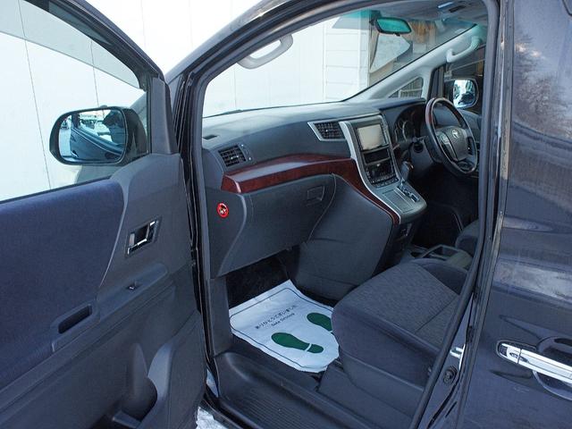 アルファード ２４０Ｓ　４ＷＤ　ナビＴＶ　スマートキー　プッシュスタート　両側パワースライド　フリップダウンモニター　コーナーセンサー　セカンドオットマン　オートライト　オートＡＣ　バックカメラ　ステアリングスイッチ　ＥＴＣ（32枚目）
