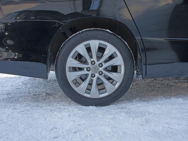 アルファード ２４０Ｓ　４ＷＤ　ナビＴＶ　スマートキー　プッシュスタート　両側パワースライド　フリップダウンモニター　コーナーセンサー　セカンドオットマン　オートライト　オートＡＣ　バックカメラ　ステアリングスイッチ　ＥＴＣ（36枚目）