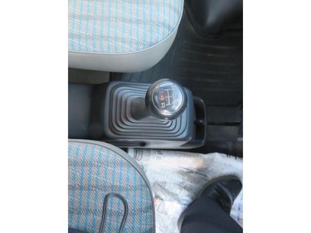 アクティトラック ＳＴＤ　エアコン／パワステ／５速マニュアル／４ＷＤ（11枚目）