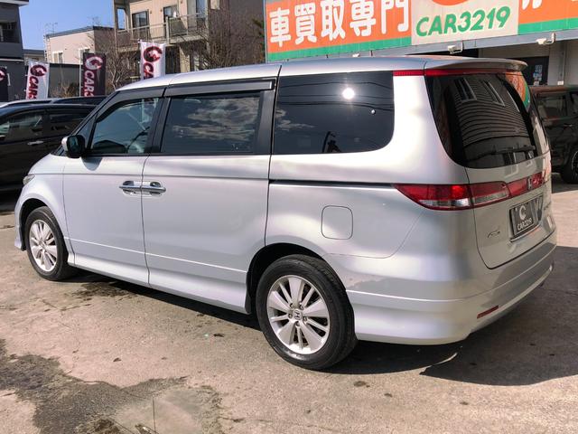 GエアロHDDナビパッケージ 4WD 後期型 7人乗 両側パワスラ 後席モニター 純正ナビ バックカメラ HIDヘッドライト コーナーセンサー キーレス ETC(9枚目)