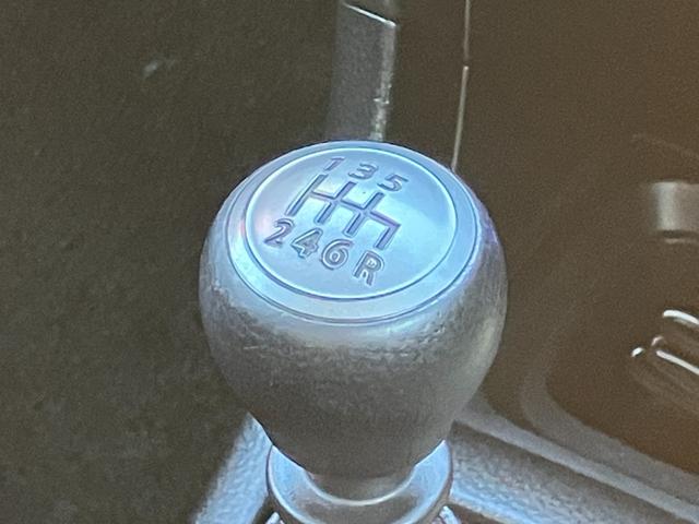 スイフトスポーツ ベースグレード ワンオーナー 6速マニュアル フルエアロ リヤウィング タワーバー 社外マフラー クルコン(34枚目)