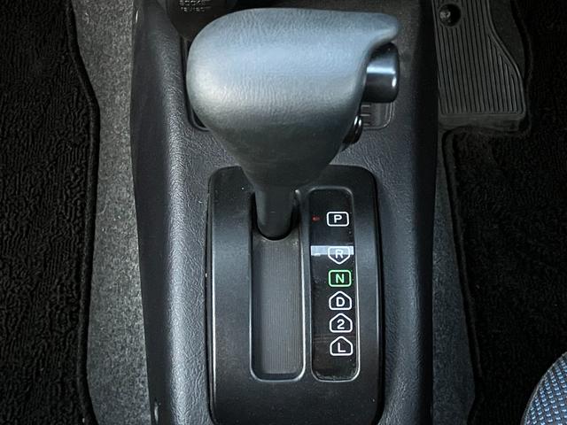 キックス RX 4WD 夏冬タイヤ AT 運転席シートヒーター 切換4WD 電動格納ミラー フォグランプ キーレス(29枚目)