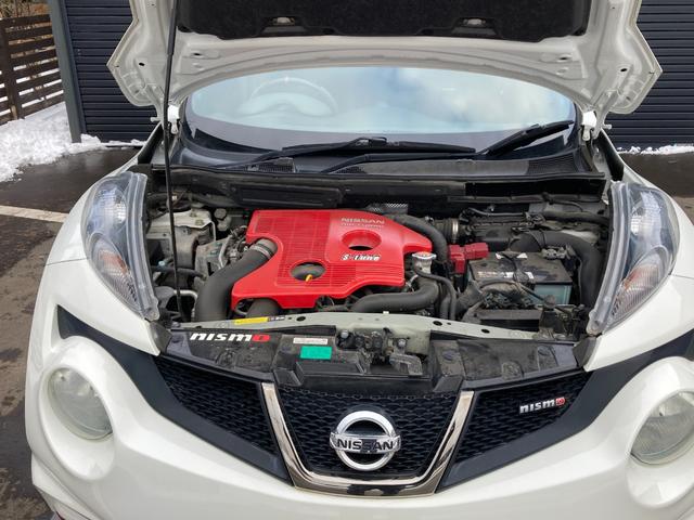 ジューク ニスモ　４ＷＤ　スポーティチューンターボ　社外マフラー　純正エンジンスターター　純正ナビ　地デジＴＶ　バックカメラ　専用シート　ＨＩＤヘッドランプ　リアフォグランプ　ＥＴＣ（16枚目）