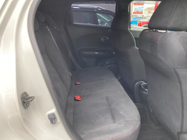 ジューク ニスモ　４ＷＤ　スポーティチューンターボ　社外マフラー　純正エンジンスターター　純正ナビ　地デジＴＶ　バックカメラ　専用シート　ＨＩＤヘッドランプ　リアフォグランプ　ＥＴＣ（20枚目）