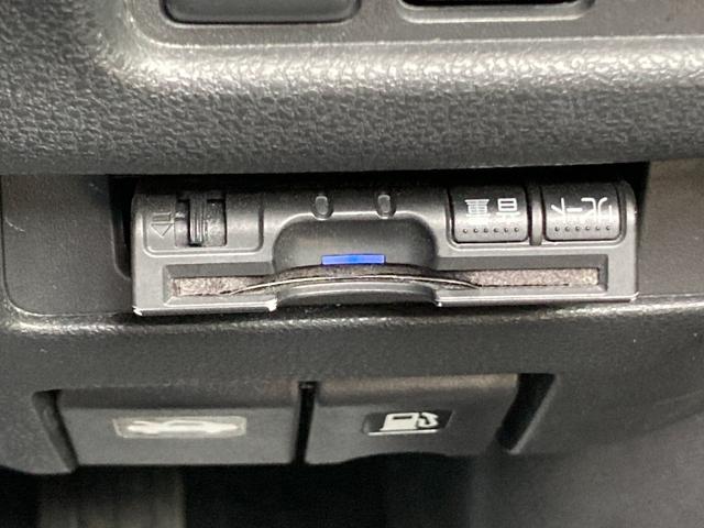 ジューク ニスモ　４ＷＤ　スポーティチューンターボ　社外マフラー　純正エンジンスターター　純正ナビ　地デジＴＶ　バックカメラ　専用シート　ＨＩＤヘッドランプ　リアフォグランプ　ＥＴＣ（28枚目）