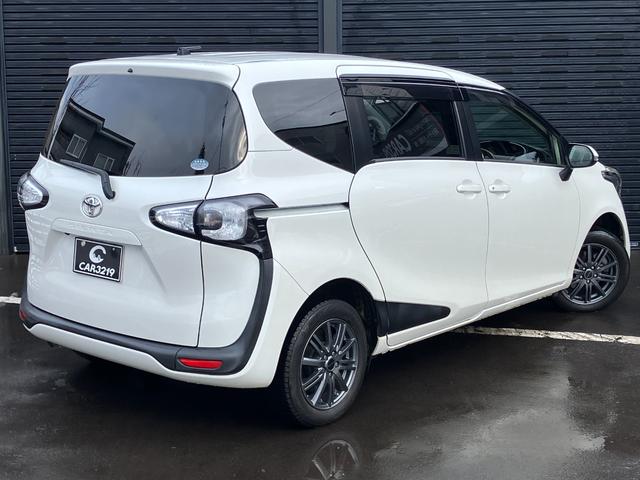 シエンタ Ｘ　４ＷＤ　本州仕入れ　パワースライドドア　セーフティセンスＣ　純正ナビ　地デジＴＶ　バックカメラ　スマートキー　プッシュスタート　ＥＴＣ　夏冬タイヤ（10枚目）