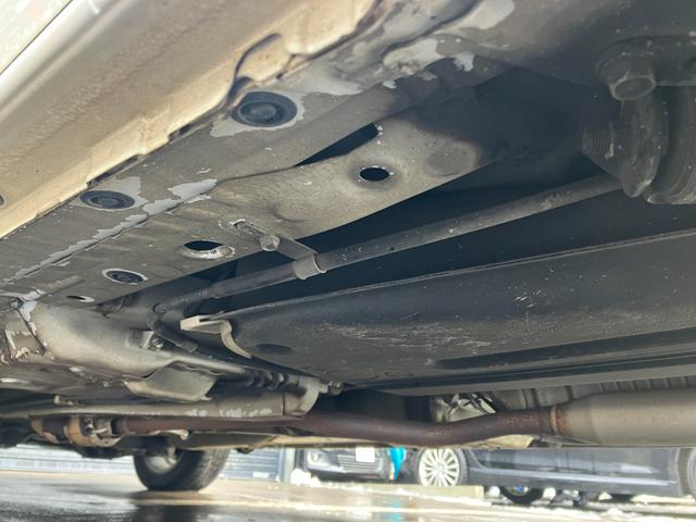 シエンタ Ｘ　４ＷＤ　本州仕入れ　パワースライドドア　セーフティセンスＣ　純正ナビ　地デジＴＶ　バックカメラ　スマートキー　プッシュスタート　ＥＴＣ　夏冬タイヤ（24枚目）