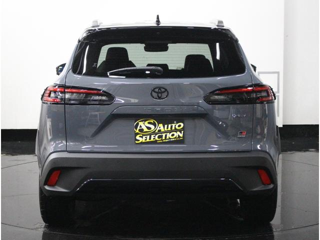 カローラクロス ＧＲスポーツ　寒冷地仕様車♪ムーンルーフ♪ＡＣ１００Ｖ１５００Ｗ付き♪１０．５インチディスプレイオーディオ♪パーキングアシスト♪トヨタ純正ドラレコ前後付き♪ステアリング革巻き♪全方位カメラ♪シートヒーター♪ＢＳＭ♪（3枚目）