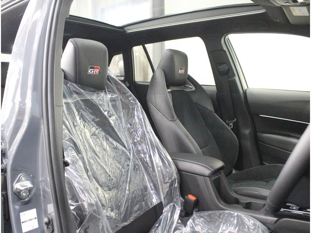 カローラクロス ＧＲスポーツ　寒冷地仕様車♪ムーンルーフ♪ＡＣ１００Ｖ１５００Ｗ付き♪１０．５インチディスプレイオーディオ♪パーキングアシスト♪トヨタ純正ドラレコ前後付き♪ステアリング革巻き♪全方位カメラ♪シートヒーター♪ＢＳＭ♪（13枚目）