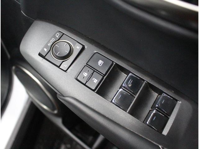 ＮＸ ＮＸ３００ｈ　Ｉパッケージ　３眼ヘッドライト♪パノラマルーフ♪後期型♪マークレビンソン♪ＢＳＭ♪オートマチックハイビーム♪ハンドルヒーター♪シートヒーター・エアコン♪パワーバックドア♪アクティブサウンドコントロール♪ＥＴＣ（34枚目）