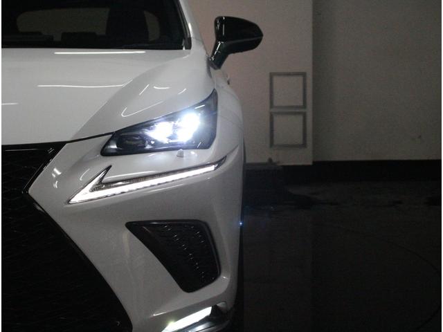 ＮＸ ＮＸ３００ｈ　Ｉパッケージ　３眼ヘッドライト♪パノラマルーフ♪後期型♪マークレビンソン♪ＢＳＭ♪オートマチックハイビーム♪ハンドルヒーター♪シートヒーター・エアコン♪パワーバックドア♪アクティブサウンドコントロール♪ＥＴＣ（38枚目）