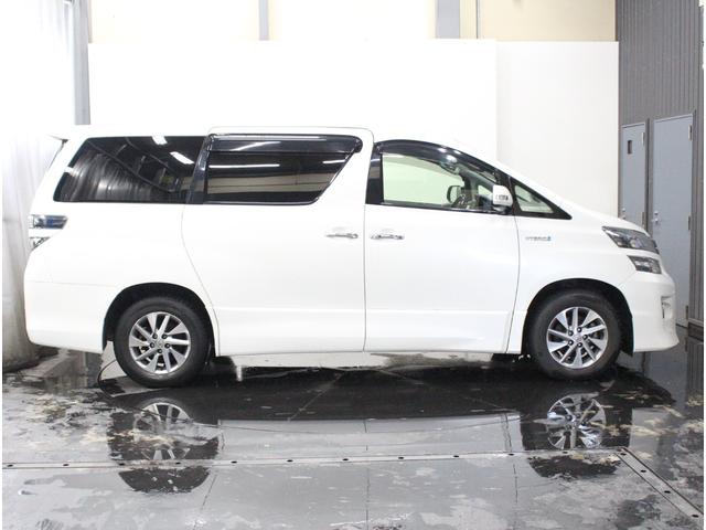 ヴェルファイアハイブリッド ＺＲ　純正９インチナビＴＶ♪純正フリップダウンモニター♪バックカメラ♪クルーズコントロール♪クリアランスソナー♪パワーシート♪パワーバックドア♪ナノイー搭載♪ビルトインＥＴＣ♪（4枚目）