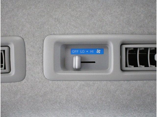 ハイエースバン ロングスーパーＧＬ　寒冷地仕様車♪デジタルインナーミラー♪両側パワースライドドア♪プッシュスタート♪スマートキー♪ＬＥＤライト♪全方位カメラ♪リアエアコン・ヒーター付き♪ＡＣ１００Ｖ♪クリアランスソナー♪２０ｔｈ記念車（25枚目）