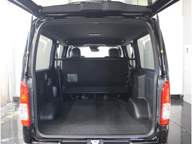 ハイエースバン 　２０ｔｈ記念車♪ディーゼルターボ♪全方位カメラ♪デジタルインナーミラー♪両側パワースライドドア♪プッシュスタート♪スマートキー♪ＬＥＤライト♪トヨタセーフティーセンス♪寒冷地仕様♪リヤヒータークーラー（17枚目）