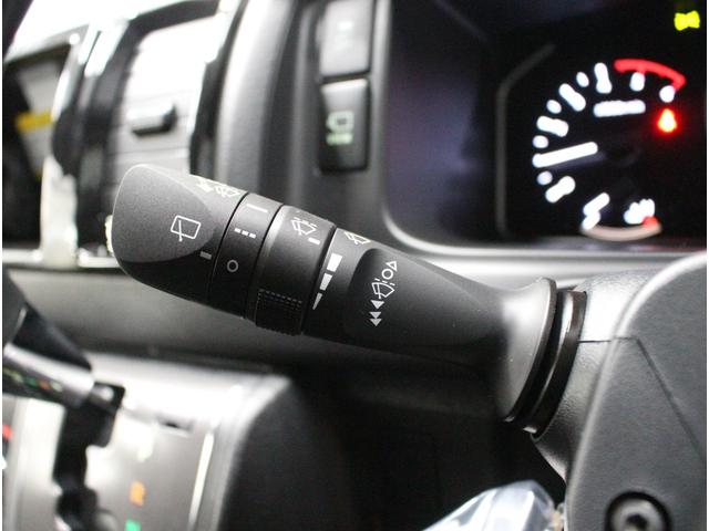ハイエースバン 　２０ｔｈ記念車♪ディーゼルターボ♪全方位カメラ♪デジタルインナーミラー♪両側パワースライドドア♪プッシュスタート♪スマートキー♪ＬＥＤライト♪トヨタセーフティーセンス♪寒冷地仕様♪リヤヒータークーラー（29枚目）
