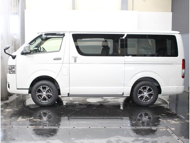 ハイエースバン 　寒冷地仕様♪ダークプライム専用パネル♪デジタルインナーミラー♪両側パワースライドドア♪プッシュスタート♪♪ＬＥＤライト♪２０ｔｈ記念車♪全方位カメラ♪リアエアコン・ヒーター付き♪ＡＣ１００Ｖ♪（5枚目）