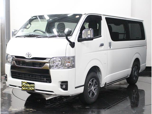 ハイエースバン 　寒冷地仕様♪ダークプライム専用パネル♪デジタルインナーミラー♪両側パワースライドドア♪プッシュスタート♪♪ＬＥＤライト♪２０ｔｈ記念車♪全方位カメラ♪リアエアコン・ヒーター付き♪ＡＣ１００Ｖ♪（7枚目）