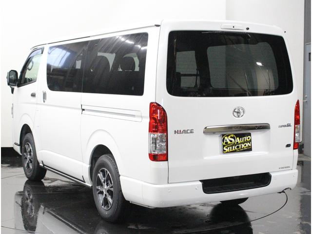 ハイエースバン 　寒冷地仕様♪ダークプライム専用パネル♪デジタルインナーミラー♪両側パワースライドドア♪プッシュスタート♪♪ＬＥＤライト♪２０ｔｈ記念車♪全方位カメラ♪リアエアコン・ヒーター付き♪ＡＣ１００Ｖ♪（9枚目）