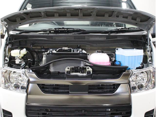 ハイエースバン 　寒冷地仕様♪ダークプライム専用パネル♪デジタルインナーミラー♪両側パワースライドドア♪プッシュスタート♪♪ＬＥＤライト♪２０ｔｈ記念車♪全方位カメラ♪リアエアコン・ヒーター付き♪ＡＣ１００Ｖ♪（16枚目）