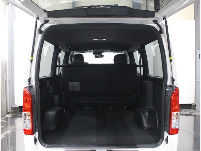 ハイエースバン 　寒冷地仕様♪ダークプライム専用パネル♪デジタルインナーミラー♪両側パワースライドドア♪プッシュスタート♪♪ＬＥＤライト♪２０ｔｈ記念車♪全方位カメラ♪リアエアコン・ヒーター付き♪ＡＣ１００Ｖ♪（17枚目）