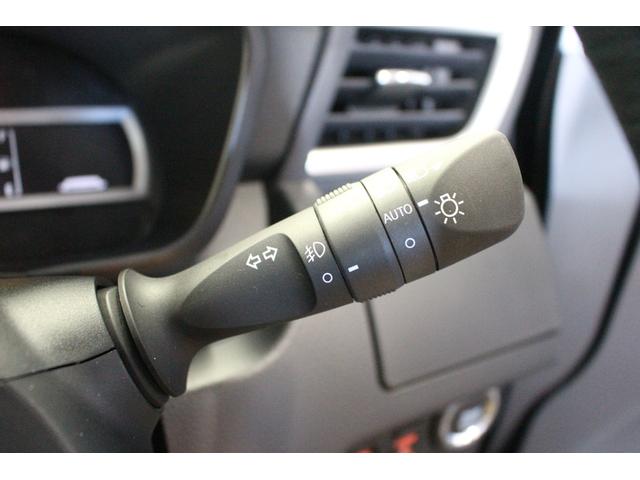 ルーミー カスタムＧ　寒冷地仕様♪９インチディスプレイオーディオ♪ＡｐｐｌｅＣａｒｐｌａｙ・ＡｎｄｒｏｉｄＡｕｔｏ接続可能♪衝突軽減ブレーキ♪両側パワースライドドア♪アイドリングストップ♪ＬＥＤライト♪Ｂｌｕｅｔｏｏｔｈ♪（28枚目）