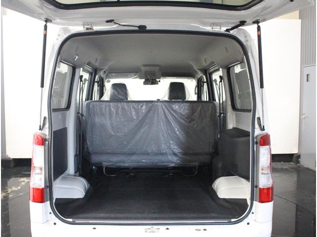 タウンエースバン 　トヨタセーフティーセンス♪Ｗエアバッグ♪リアヒーター付き♪横滑り防止装置♪パワーウィンドウ♪電動格納ミラー♪パナソニック製ナビ♪フルセグＴＶ♪アイドリングストップ♪リアフォグ♪デフロック♪バックモニタ（16枚目）