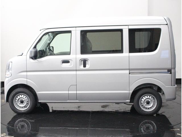 エブリイ PAリミテッド 衝突軽減ブレーキ♪衝突軽減ブレーキ♪アイドリングストップ♪クリアランスソナー♪パートタイム4WD♪USB充電可能♪オートライト♪(5枚目)