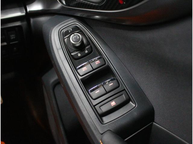 XV 2.0i-S アイサイト 衝突被害軽減ブレーキ♪純正ワイドナビ♪ブラインドスポットモニター♪ステアリング連動ヘッドランプ♪レーダクルーズコントロール♪ヒルディセントC♪バックモニター♪リアフォグ付♪電動パーキング♪(36枚目)