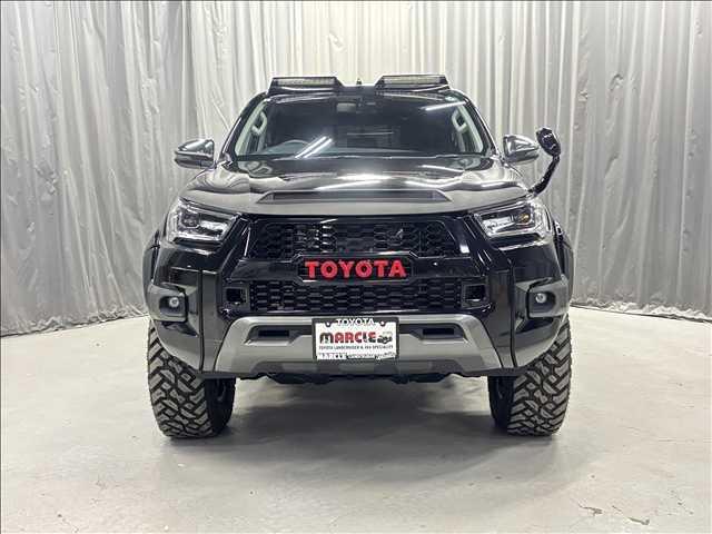 ハイラックス Ｚ　４ＷＤ　ディーゼルターボ　リフトアップ　リアデフロック　ＧＲフロントバンパー　スマートトップキャノピー　オーバーフェンダー　マッドタイヤ　サイドトレイルバー　バグガード　地デジナビ　バックカメラ（3枚目）