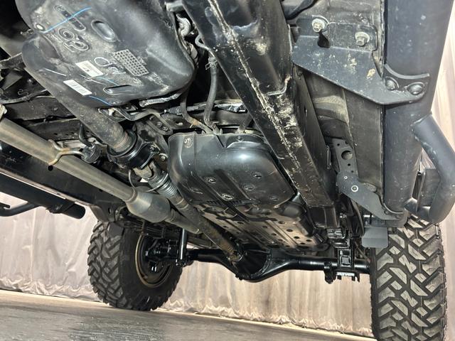 ハイラックス Ｚ　４ＷＤ　ディーゼルターボ　リフトアップ　リアデフロック　ＧＲフロントバンパー　スマートトップキャノピー　オーバーフェンダー　マッドタイヤ　サイドトレイルバー　バグガード　地デジナビ　バックカメラ（56枚目）