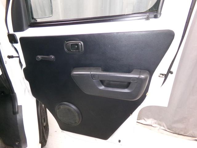 ライトエーストラック ＤＸ　４ＷＤ　オートマ　リフトアップ　フロントカメラ　ＫＩＮＧＳシートカバー　エアバッグ　ＡＢＳ　オートマ　センターデフロック　三方開き　４ナンバー　本州仕入（19枚目）