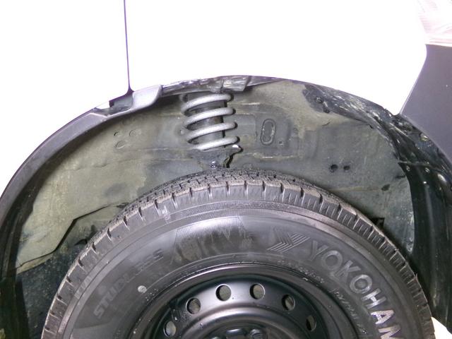 ライトエーストラック ＤＸ　４ＷＤ　オートマ　リフトアップ　フロントカメラ　ＫＩＮＧＳシートカバー　エアバッグ　ＡＢＳ　オートマ　センターデフロック　三方開き　４ナンバー　本州仕入（28枚目）