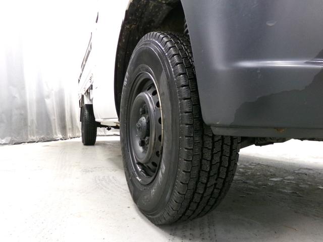 ライトエーストラック ＤＸ　４ＷＤ　オートマ　リフトアップ　フロントカメラ　ＫＩＮＧＳシートカバー　エアバッグ　ＡＢＳ　オートマ　センターデフロック　三方開き　４ナンバー　本州仕入（35枚目）