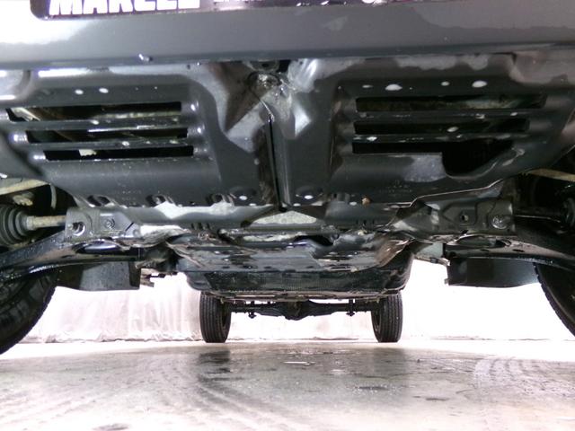 ライトエーストラック ＤＸ　４ＷＤ　オートマ　リフトアップ　フロントカメラ　ＫＩＮＧＳシートカバー　エアバッグ　ＡＢＳ　オートマ　センターデフロック　三方開き　４ナンバー　本州仕入（36枚目）