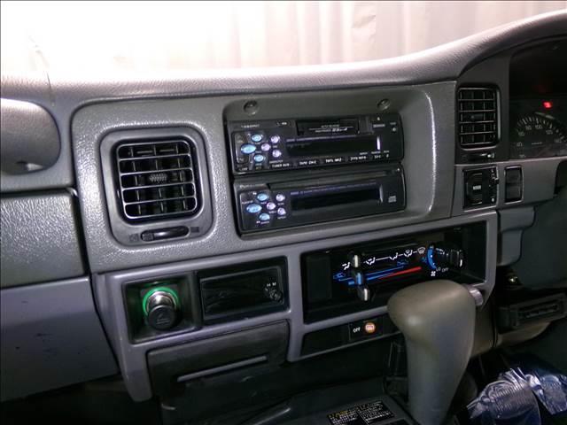 ランドクルーザープラド ＳＸ　ショートボディ　ディーゼルターボ　オートマ　全塗装ナロー　輸出ホイール　グッドリッチＭＴタイヤ　４ナンバー　クリスタルレンズ　タイベル交換済（14枚目）