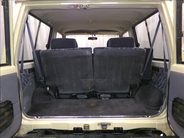 ランドクルーザープラド ＳＸ　ショートボディ　ディーゼルターボ　オートマ　全塗装ナロー　輸出ホイール　グッドリッチＭＴタイヤ　４ナンバー　クリスタルレンズ　タイベル交換済（19枚目）