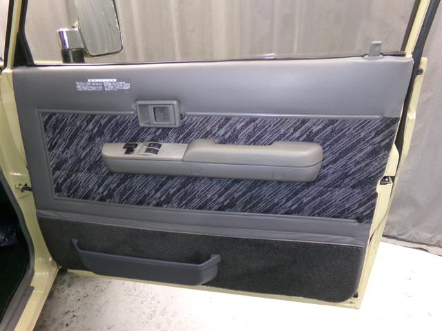 ランドクルーザープラド ＳＸ　ショートボディ　ディーゼルターボ　オートマ　全塗装ナロー　輸出ホイール　グッドリッチＭＴタイヤ　４ナンバー　クリスタルレンズ　タイベル交換済（23枚目）