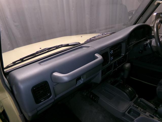 ランドクルーザープラド ＳＸ　ショートボディ　ディーゼルターボ　オートマ　全塗装ナロー　輸出ホイール　グッドリッチＭＴタイヤ　４ナンバー　クリスタルレンズ　タイベル交換済（25枚目）