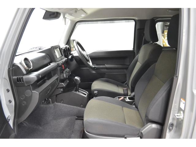 ジムニー XC 4WD LEDヘッドライト 新ジオランダーX-ATタイヤ 新マッドヴァンスAW シートヒーター キーレス ディスプレイオーディオ Bluetooth プッシュスタート ルーフキャリア リアラダー(16枚目)