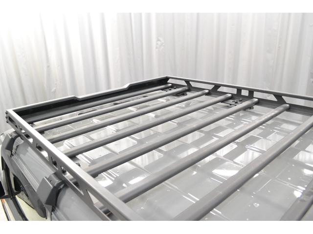 ジムニー XC 4WD LEDヘッドライト 新ジオランダーX-ATタイヤ 新マッドヴァンスAW シートヒーター キーレス ディスプレイオーディオ Bluetooth プッシュスタート ルーフキャリア リアラダー(31枚目)