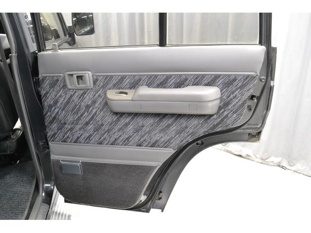 ランドクルーザープラド SXワイド ディーゼルターボ オートマ リフトアップ ワイドボディ オープンカントリーRTタイヤ ブラックシートカバー 地デジナビ ブルートゥース キーレス ETC リアヒーター 寒冷地 1ナンバー(22枚目)