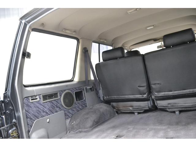 ランドクルーザープラド SXワイド ディーゼルターボ オートマ リフトアップ ワイドボディ オープンカントリーRTタイヤ ブラックシートカバー 地デジナビ ブルートゥース キーレス ETC リアヒーター 寒冷地 1ナンバー(32枚目)