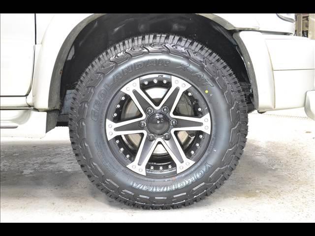 ハイラックスサーフ ＳＳＲ－Ｇ　インタークーラー　ディーゼルターボ　オートマ　純正シルバー　バンパーガード　新ジオランダーＸ－ＡＴ　マッドヴァンスＡＷ　背面タイヤ　フォグランプ　内装ベージュ　ウッドパネル（7枚目）