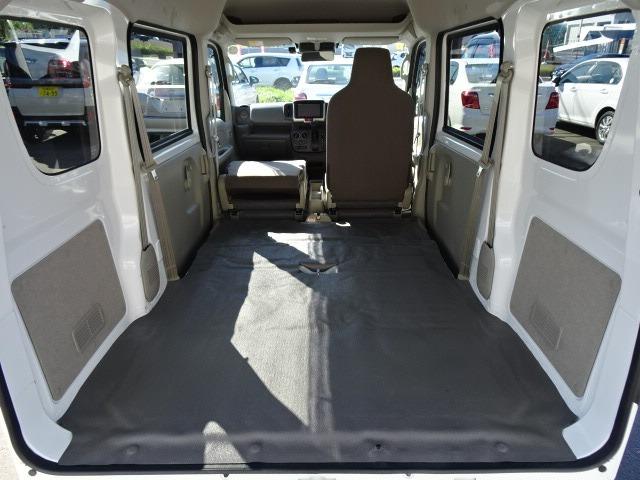 ＮＶ１００クリッパーバン ＤＸ　ＧＬセーフティパッケージ　☆４ＷＤ☆デュアルカメラブレーキサポート☆社外ナビ☆社外バックカメラ☆キーレス☆エアコン☆パワステ☆パワーウインドウ☆コーナーセンサー☆Ｂｌｕｅｔｏｏｔｈオーディオ対応☆バックブザー（48枚目）