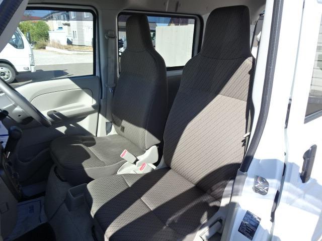 ＮＶ１００クリッパーバン ＤＸ　ＧＬセーフティパッケージ　☆４ＷＤ☆デュアルカメラブレーキサポート☆社外ナビ☆社外バックカメラ☆キーレス☆エアコン☆パワステ☆パワーウインドウ☆コーナーセンサー☆Ｂｌｕｅｔｏｏｔｈオーディオ対応☆バックブザー（57枚目）