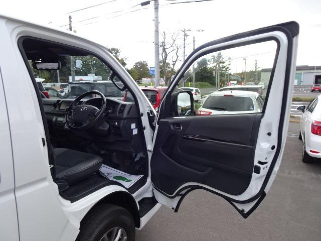 ハイエースバン スーパーＧＬ　ダークプライムＩＩ　☆４ＷＤ☆トヨタセーフティーセンス☆ディーゼル☆２バッテリー☆純正フルセグナビ☆バックカメラ☆デジタルインナーミラー☆ＥＴＣ☆オートマチックハイビーム☆ＶＳＣ☆リヤヒーター☆ドラレコ前後☆寒冷地仕様（31枚目）