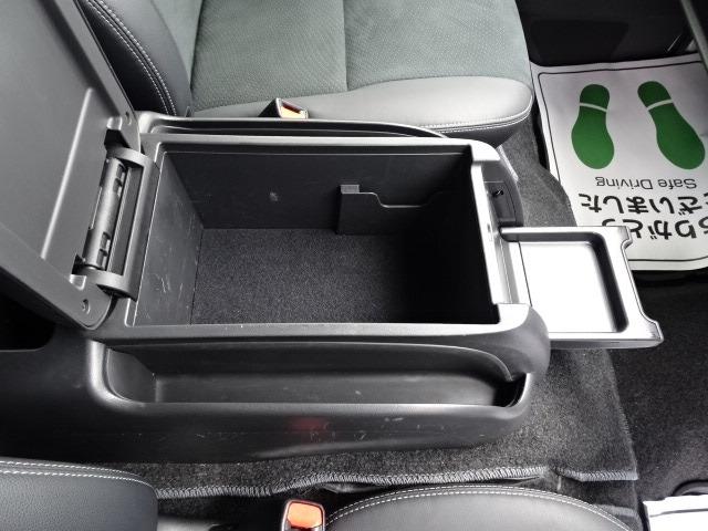 ハイエースバン スーパーＧＬ　ダークプライムＩＩ　☆４ＷＤ☆トヨタセーフティーセンス☆ディーゼル☆２バッテリー☆純正フルセグナビ☆バックカメラ☆デジタルインナーミラー☆ＥＴＣ☆オートマチックハイビーム☆ＶＳＣ☆リヤヒーター☆ドラレコ前後☆寒冷地仕様（37枚目）