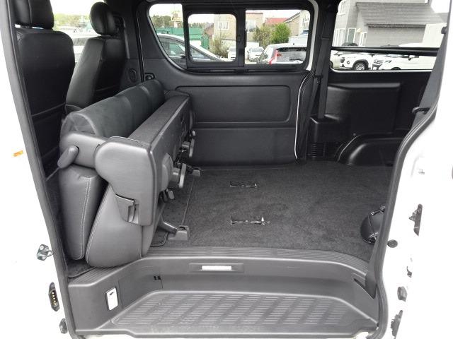 ハイエースバン スーパーＧＬ　ダークプライムＩＩ　☆４ＷＤ☆トヨタセーフティーセンス☆ディーゼル☆２バッテリー☆純正フルセグナビ☆バックカメラ☆デジタルインナーミラー☆ＥＴＣ☆オートマチックハイビーム☆ＶＳＣ☆リヤヒーター☆ドラレコ前後☆寒冷地仕様（48枚目）