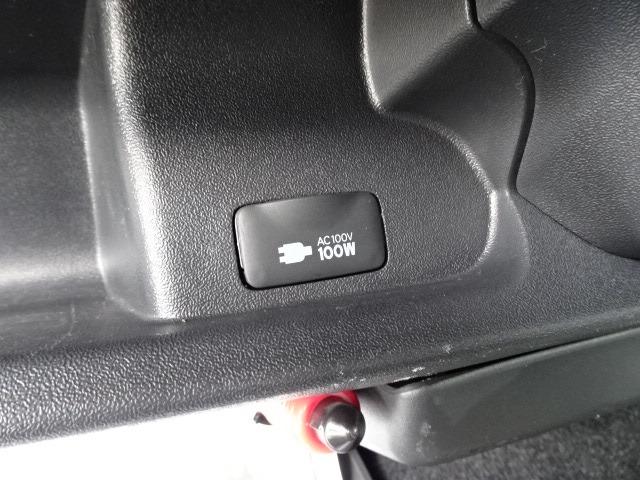 ハイエースバン スーパーＧＬ　ダークプライムＩＩ　☆４ＷＤ☆トヨタセーフティーセンス☆ディーゼル☆２バッテリー☆純正フルセグナビ☆バックカメラ☆デジタルインナーミラー☆ＥＴＣ☆オートマチックハイビーム☆ＶＳＣ☆リヤヒーター☆ドラレコ前後☆寒冷地仕様（54枚目）